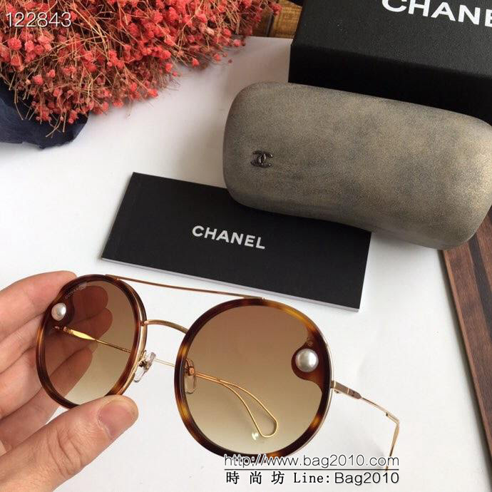 CHANEL香奈兒 2019新品 CH1042 高端品質 鏡面珍珠 百搭框型 女款太陽鏡  lly1344